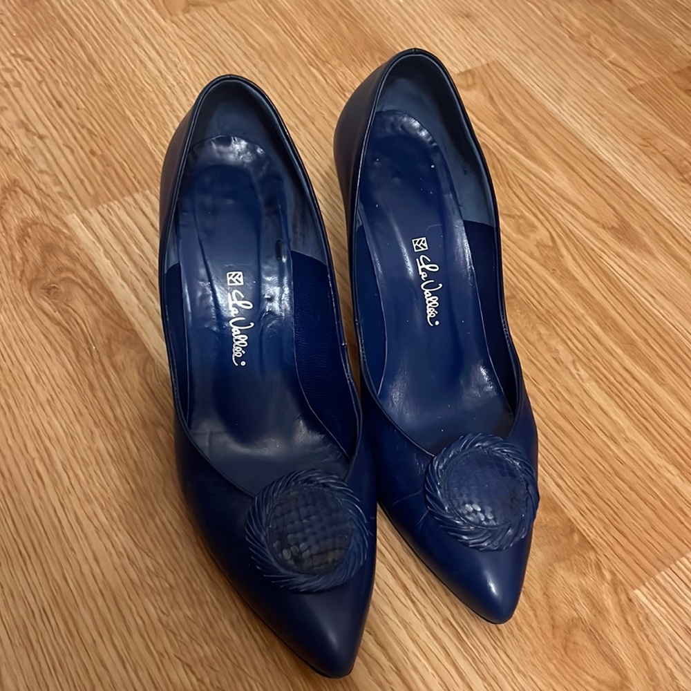 Vintage la vallée leather shoes